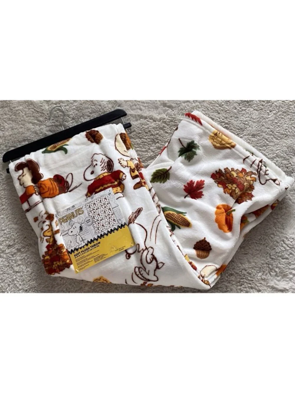 Peanuts Snoopy Fall Autumn Throw Blanket Charlie Lucy Franklin 50” X 70” NEW